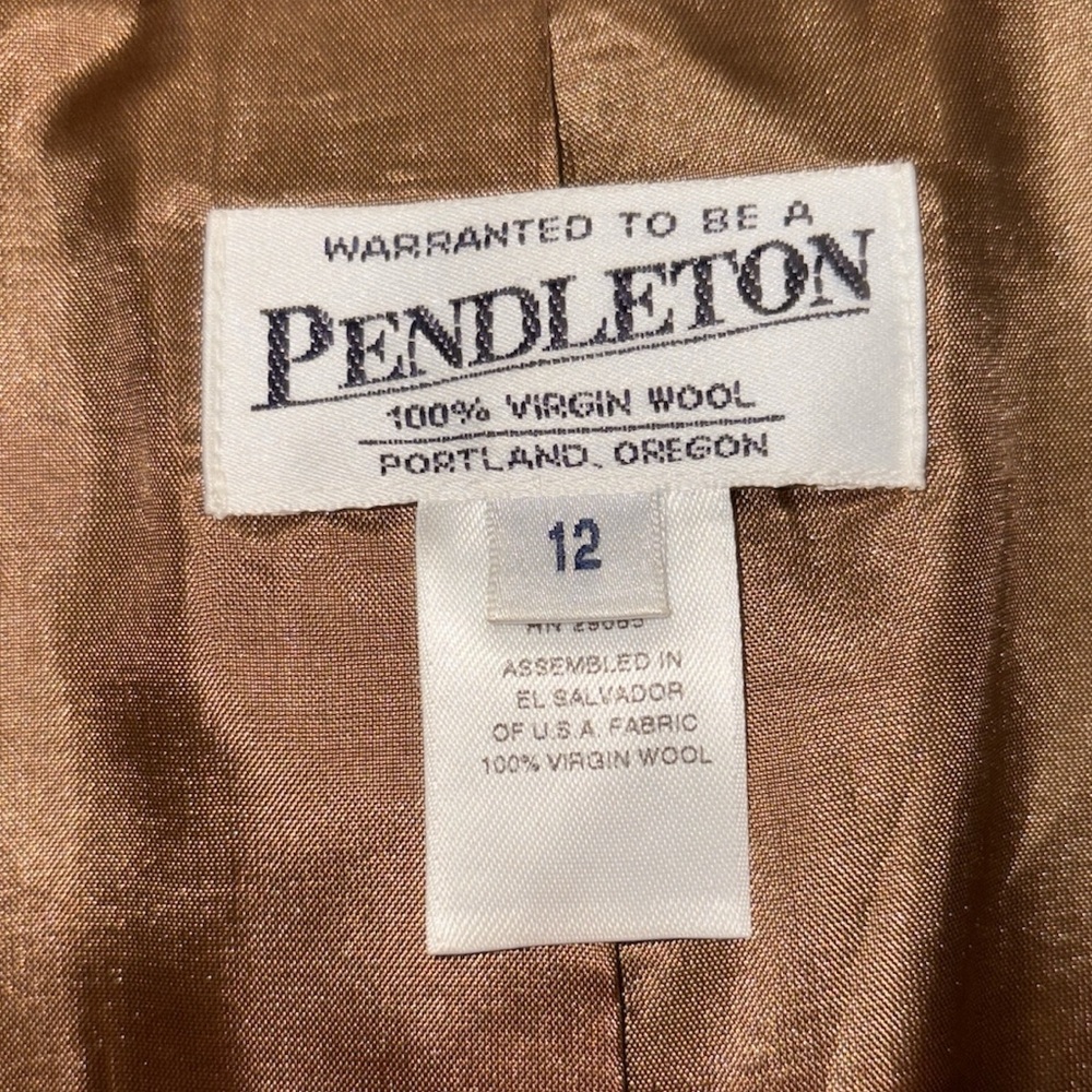 Pendleton Women's Checkered Blazer - Picture 3 of 4